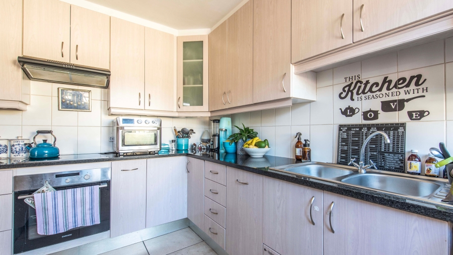 3 Bedroom Property for Sale in Monte Vista Western Cape